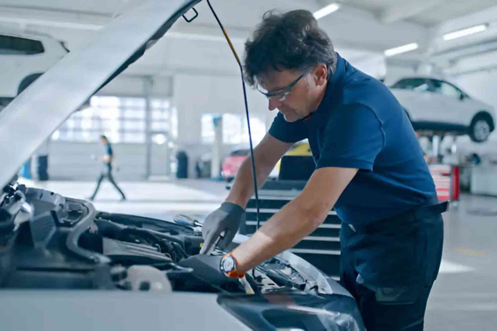 Jadwal Servis Mobil Pemula: Apa Saja yang Dicek Setiap Periode?